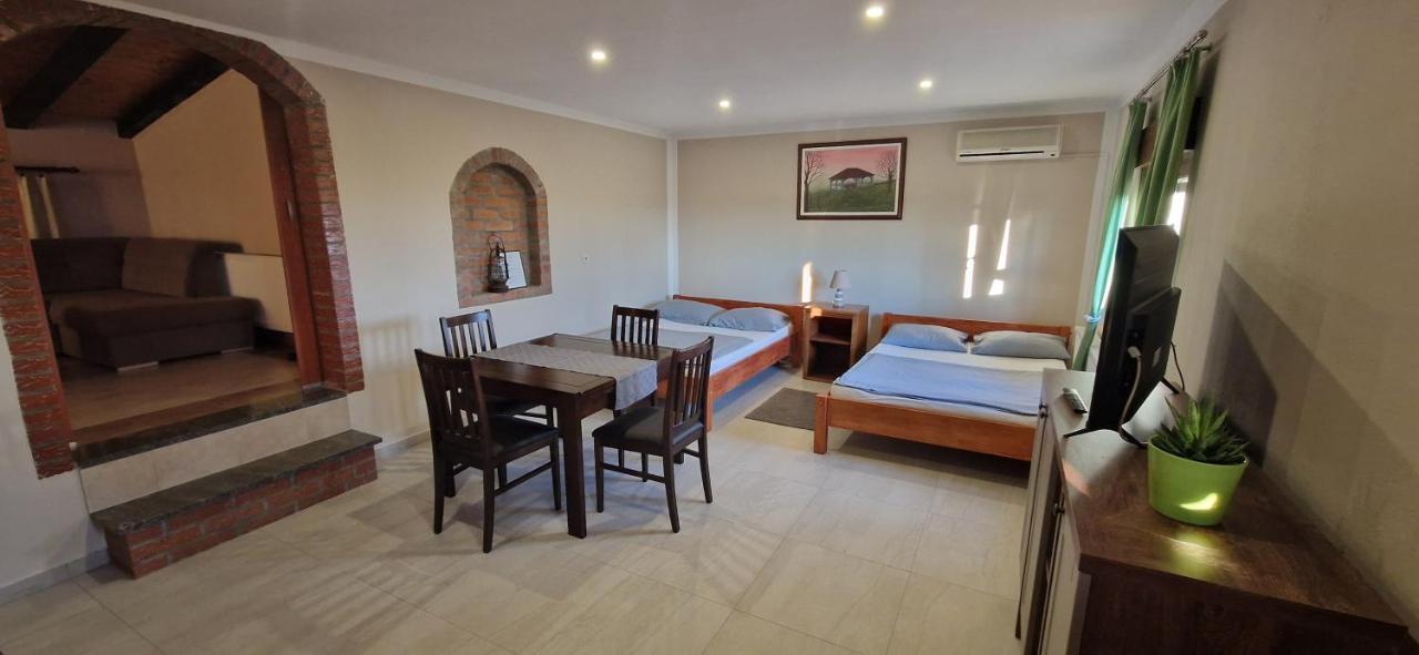 Guest House Blazevic Gornja Gracenica المظهر الخارجي الصورة