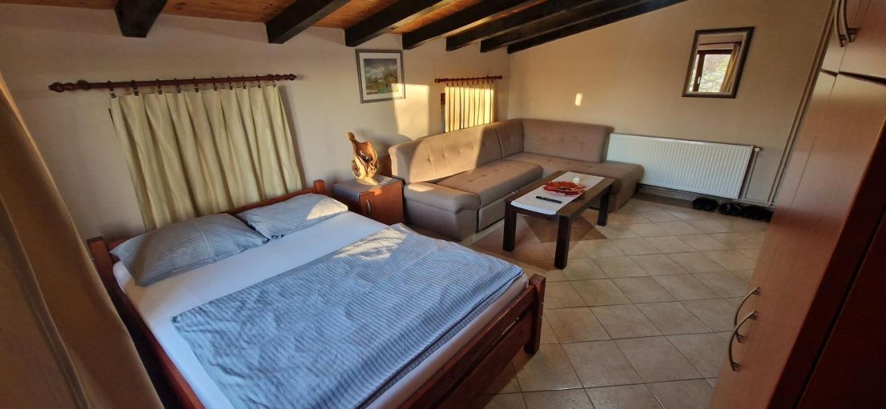 Guest House Blazevic Gornja Gracenica المظهر الخارجي الصورة