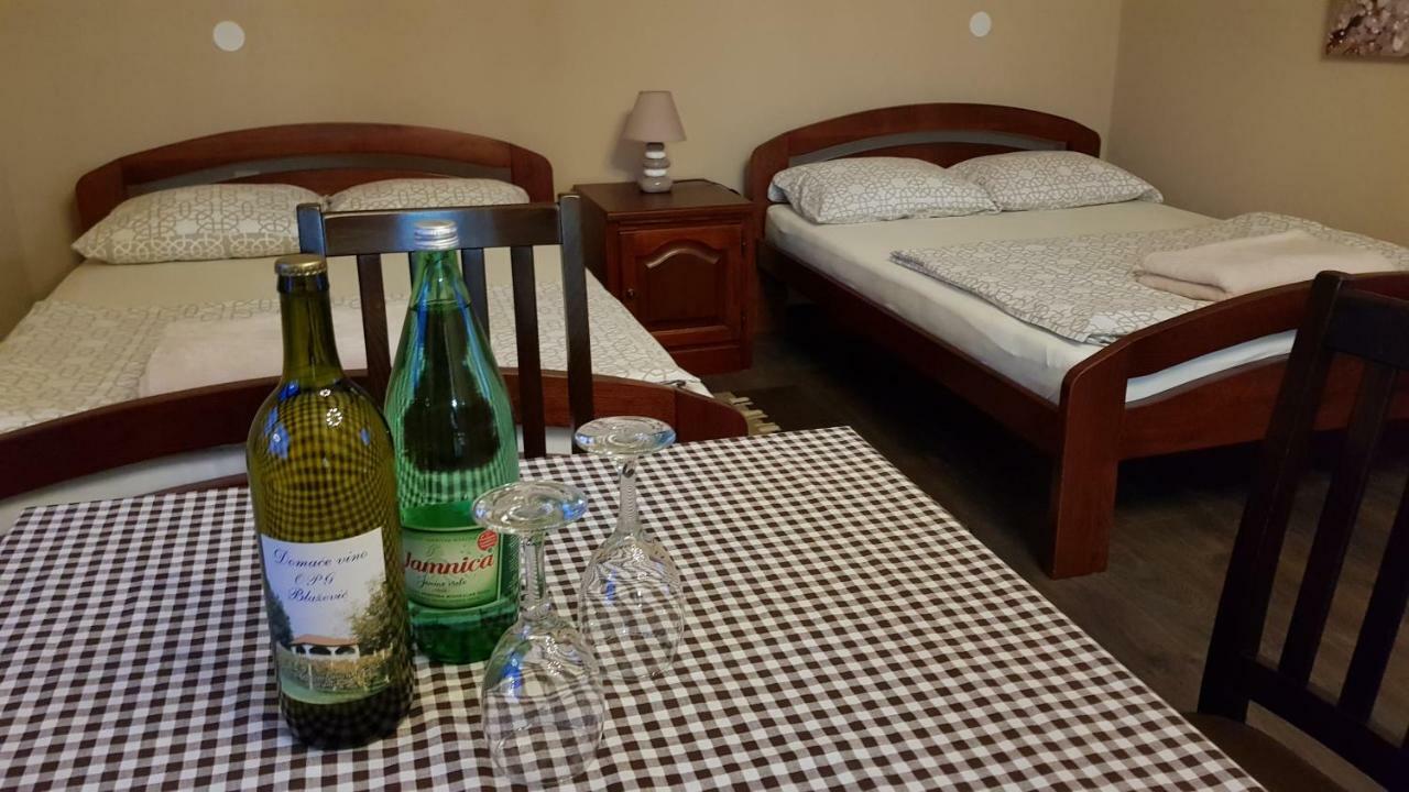 Guest House Blazevic Gornja Gracenica المظهر الخارجي الصورة